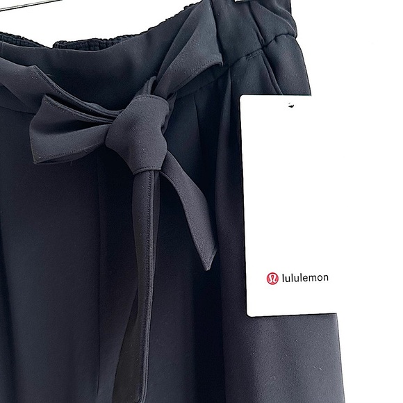 NWT Lululemon Noir Crop- Black SZ 4 - Picture 10 of 13